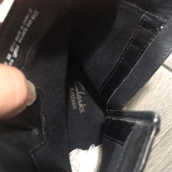 Clarks Artisan Black Leather Buckle Detailed Heeled Ankle Boots size 9 - Picture 10 of 13